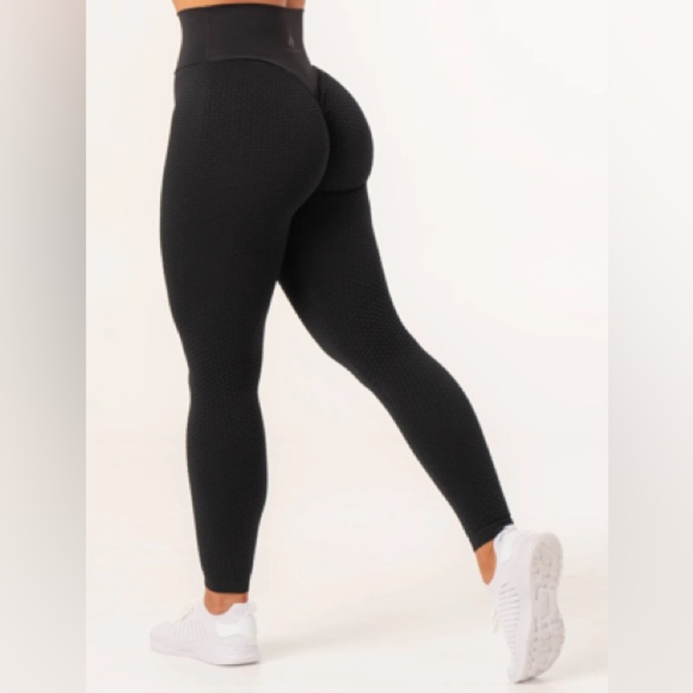 Ryder wear honeycomb scrunch seamless leggings